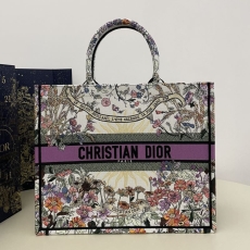 Christian Dior Shopping Bags